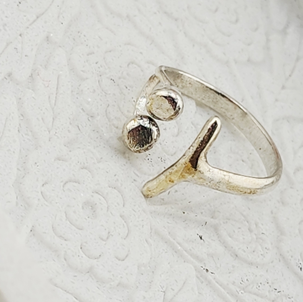 HAPPY FACE ADJUSTABLE HANDMADE RING SIZE 4 - Picture 8 of 9